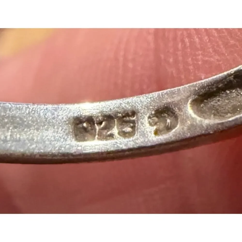 Vintage sterling silver 925 3 stone ring size 9